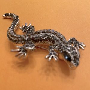 Lizard Rhinestone Brooch pin